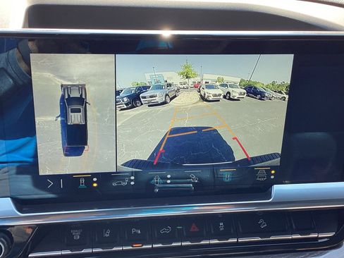 Used 2024 Chevrolet Silverado 2500 LTZ w/ LTZ Plus Package image 19