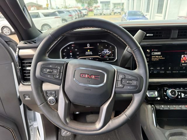 Used 2025 GMC Sierra 2500 AT4 w/ AT4 Premium Plus Package AWD/4WD image 28