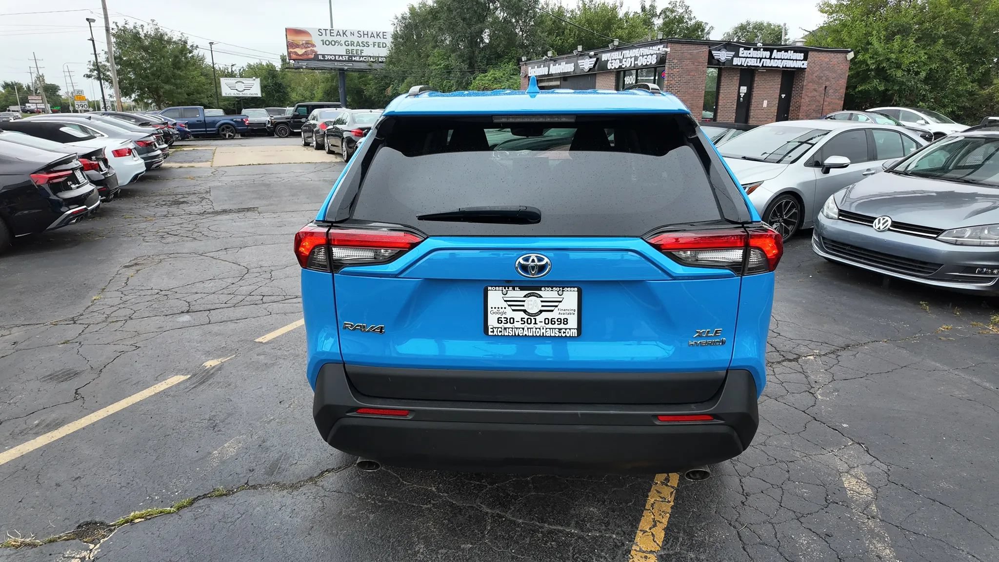 Used 2021 Toyota RAV4 XLE w/ Convenience Package AWD/4WD image 7