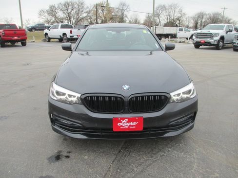 Used 2017 BMW 530i xDrive image 9