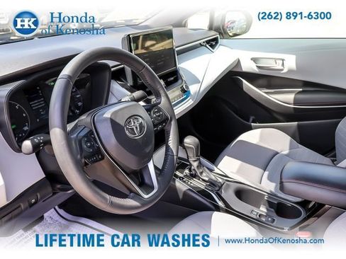 Used 2024 Toyota Corolla SE FWD image 11