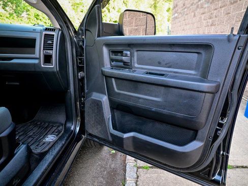 Used 2016 RAM 1500 Express AWD/4WD image 27