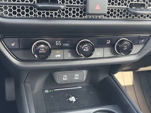 Certified 2026 Honda HR-V Sport image 32