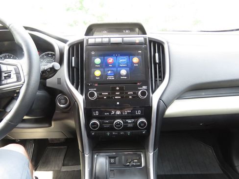 Used 2020 Subaru Ascent Limited w/ Technology Package AWD/4WD image 29