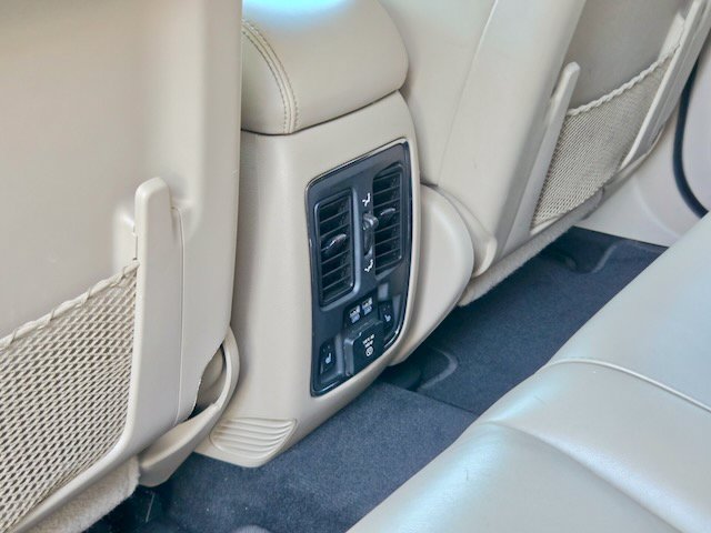 Used 2014 Jeep Grand Cherokee Limited AWD/4WD image 12