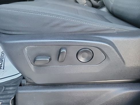 Certified 2024 Chevrolet Silverado 2500 LT w/ Convenience Package image 24