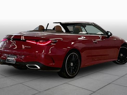 Used 2025 Mercedes-Benz CLE 450 4MATIC Cabriolet image 11