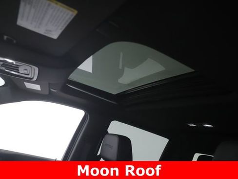 Used 2021 GMC Sierra 1500 AT4 w/ AT4 Carbonpro Edition AWD/4WD image 18
