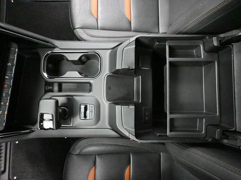 Used 2023 GMC Sierra 1500 AT4 w/ AT4 Preferred Package AWD/4WD image 44