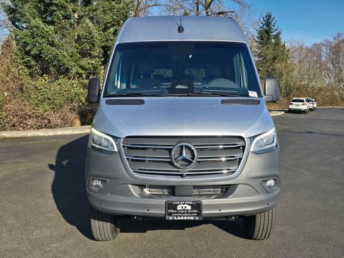 New 2026 Mercedes-Benz Sprinter 2500 image 9