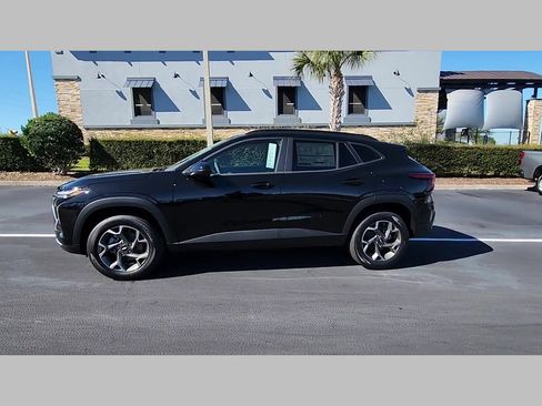 New 2026 Chevrolet Trax LT image 15