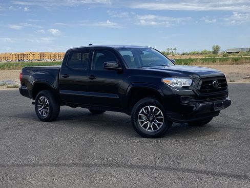 Used 2023 Toyota Tacoma SR AWD/4WD image 32
