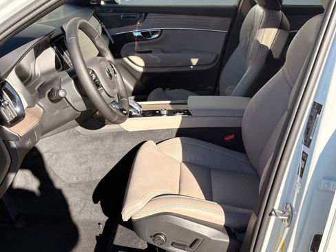 New 2026 Volvo XC90 B6 Ultra image 5