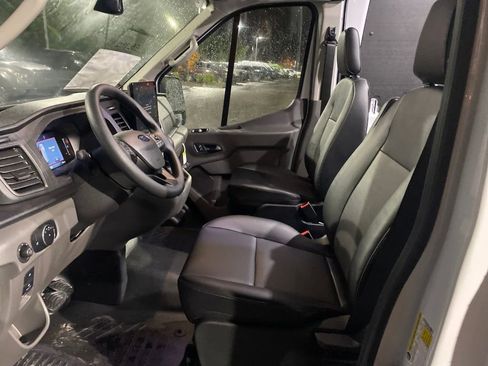 New 2026 Ford Transit 250 148 Medium Roof w/ Load Area Protection Package image 12