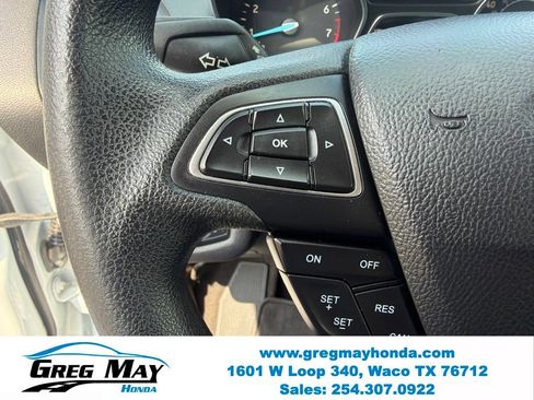 Used 2019 Ford Escape SE FWD image 12