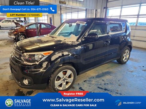 Used 2017 Kia Soul w/ Convenience Package image 1