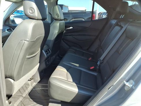 Used 2023 Chevrolet Equinox Premier FWD image 9