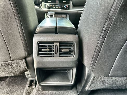 Used 2023 Nissan Rogue S FWD image 20