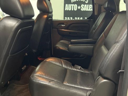 Used 2010 Cadillac Escalade ESV Premium AWD/4WD image 10