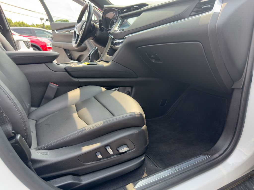 Used 2023 Cadillac XT5 Premium Luxury AWD/4WD image 12