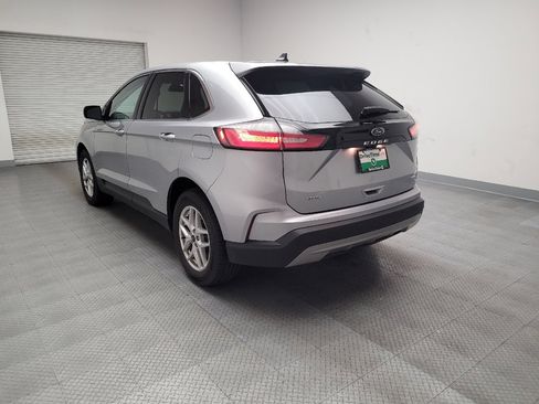 Used 2024 Ford Edge SEL image 5