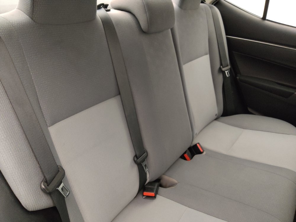 Used 2015 Toyota Corolla L FWD image 19