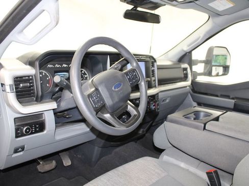 Used 2024 Ford F250 XLT image 27