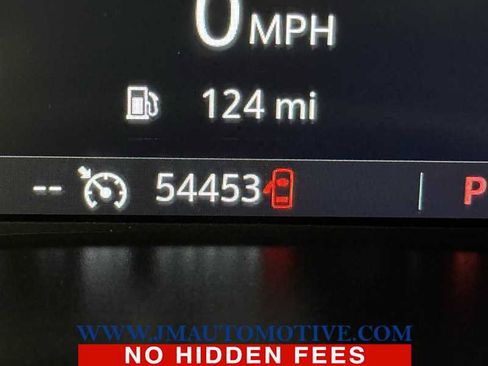 Used 2022 Chevrolet Colorado Z71 w/ Safety Package AWD/4WD image 21