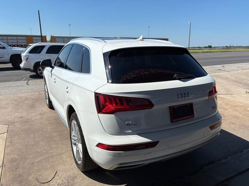 Used 2018 Audi Q5 2.0T Premium Plus w/ Premium Plus Package AWD/4WD image 12