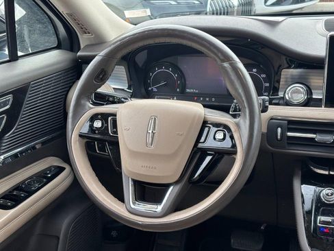 Certified 2022 Lincoln Corsair FWD w/ Premium Package image 12