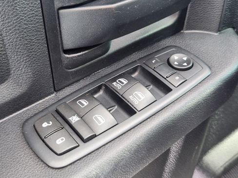 Used 2016 RAM 1500 Express w/ Black Ram 1500 Express Group image 17