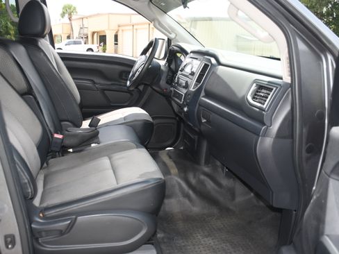 Used 2017 Nissan Titan S RWD image 19