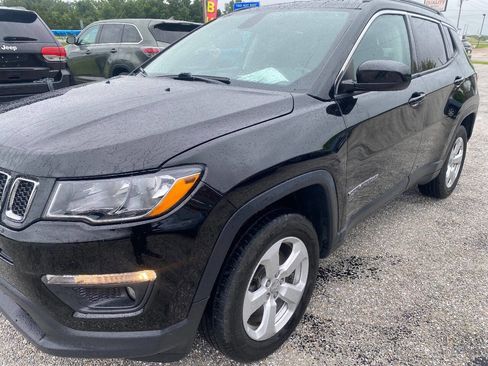 Used 2018 Jeep Compass Latitude w/ Cold Weather Group image 13