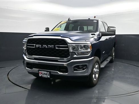 Used 2024 RAM 2500 Big Horn w/ Level 2 Equipment Group AWD/4WD image 4