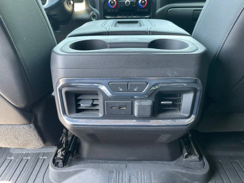 Used 2020 GMC Sierra 1500 SLT RWD image 30