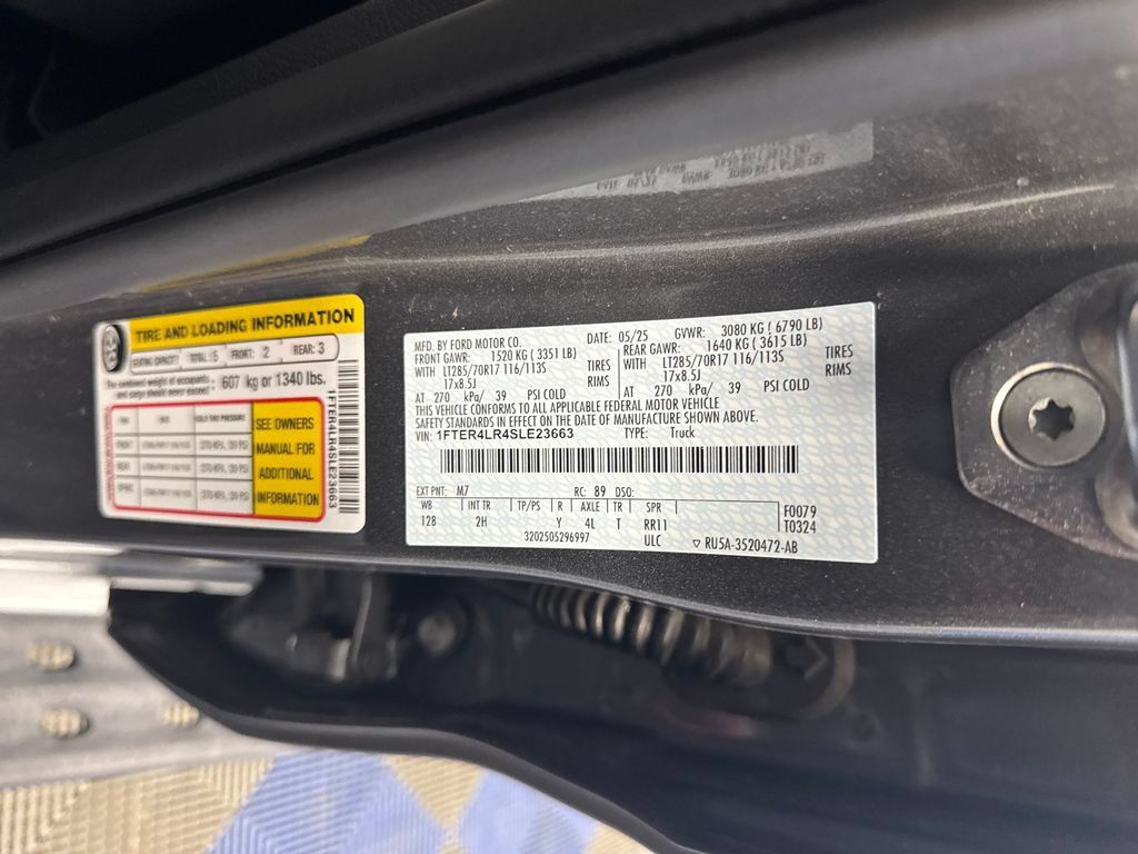 Used 2025 Ford Ranger Raptor AWD/4WD image 31