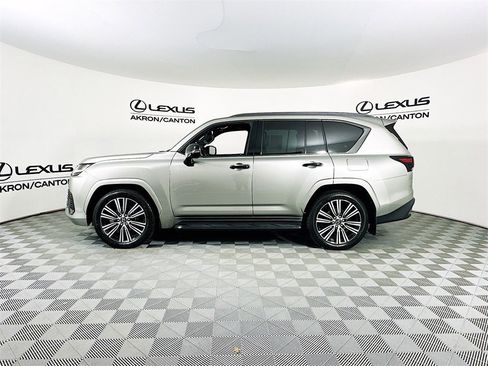Used 2024 Lexus LX 600 4WD w/ Appearance Package image 6