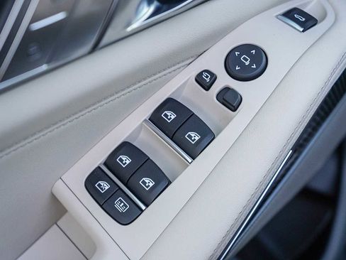 New 2026 BMW X7 M60i AWD/4WD image 23