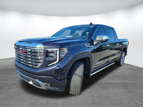 Used 2022 GMC Sierra 1500 Denali w/ Denali Reserve Package image 3