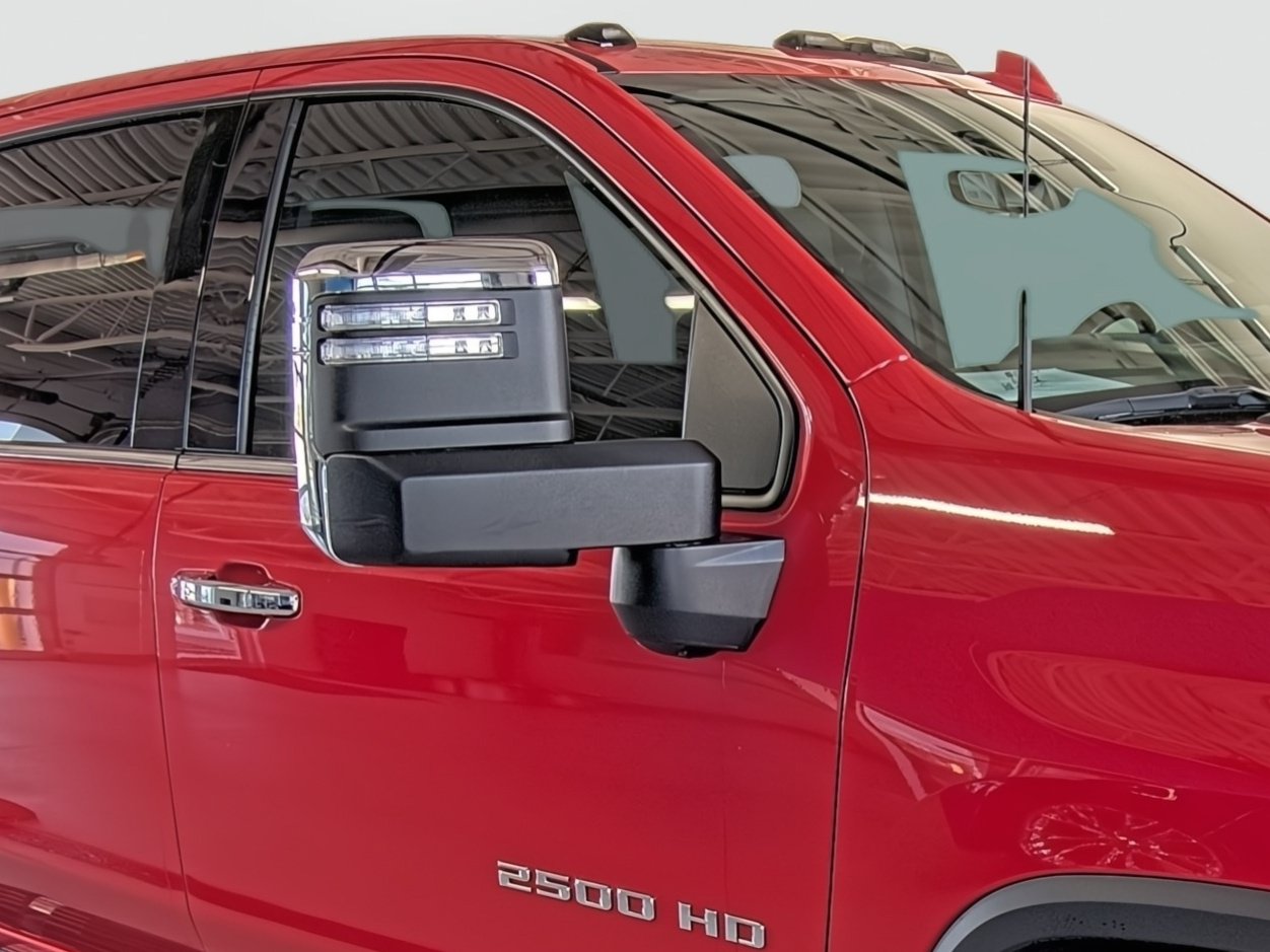 Used 2022 Chevrolet Silverado 2500 LTZ AWD/4WD image 17