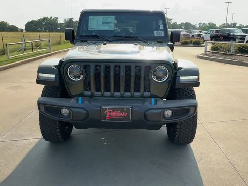 New 2023 Jeep Wrangler Unlimited Rubicon 4xe w/ Cold Weather Group image 3