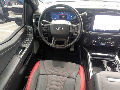 Used 2024 Ford F250 Lariat w/ Lariat Ultimate Package AWD/4WD image 16