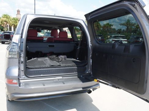 Certified 2023 Lexus GX 460 Premium w/ Accessory Package AWD/4WD image 40