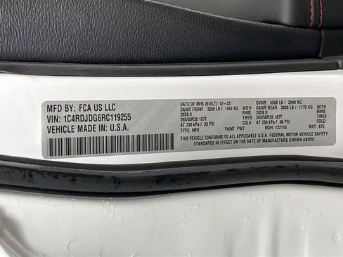 Used 2024 Dodge Durango GT image 32