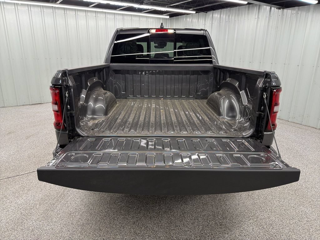 New 2026 RAM 1500 Big Horn AWD/4WD image 8