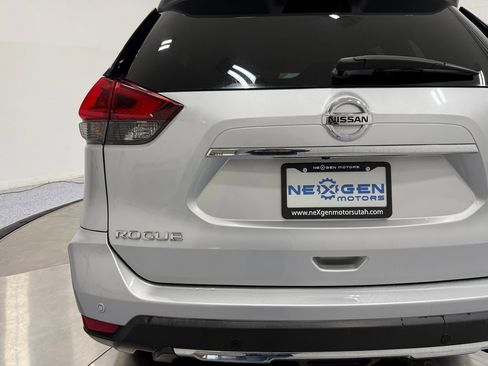 Used 2020 Nissan Rogue SL image 48