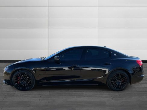 Used 2018 Maserati Ghibli GranSport image 4