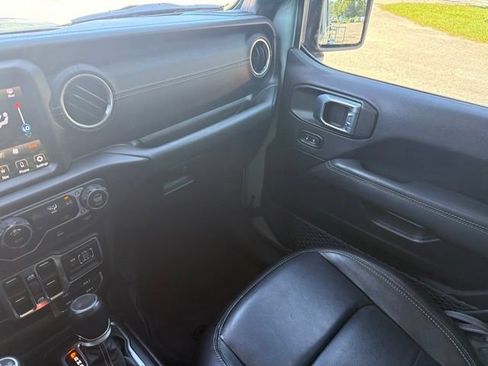 Used 2023 Jeep Wrangler Unlimited Sahara AWD/4WD image 37