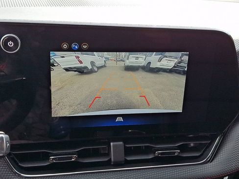 Used 2026 Chevrolet Equinox RS image 18