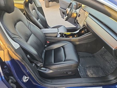 Used 2018 Tesla Model 3 Mid Range image 27